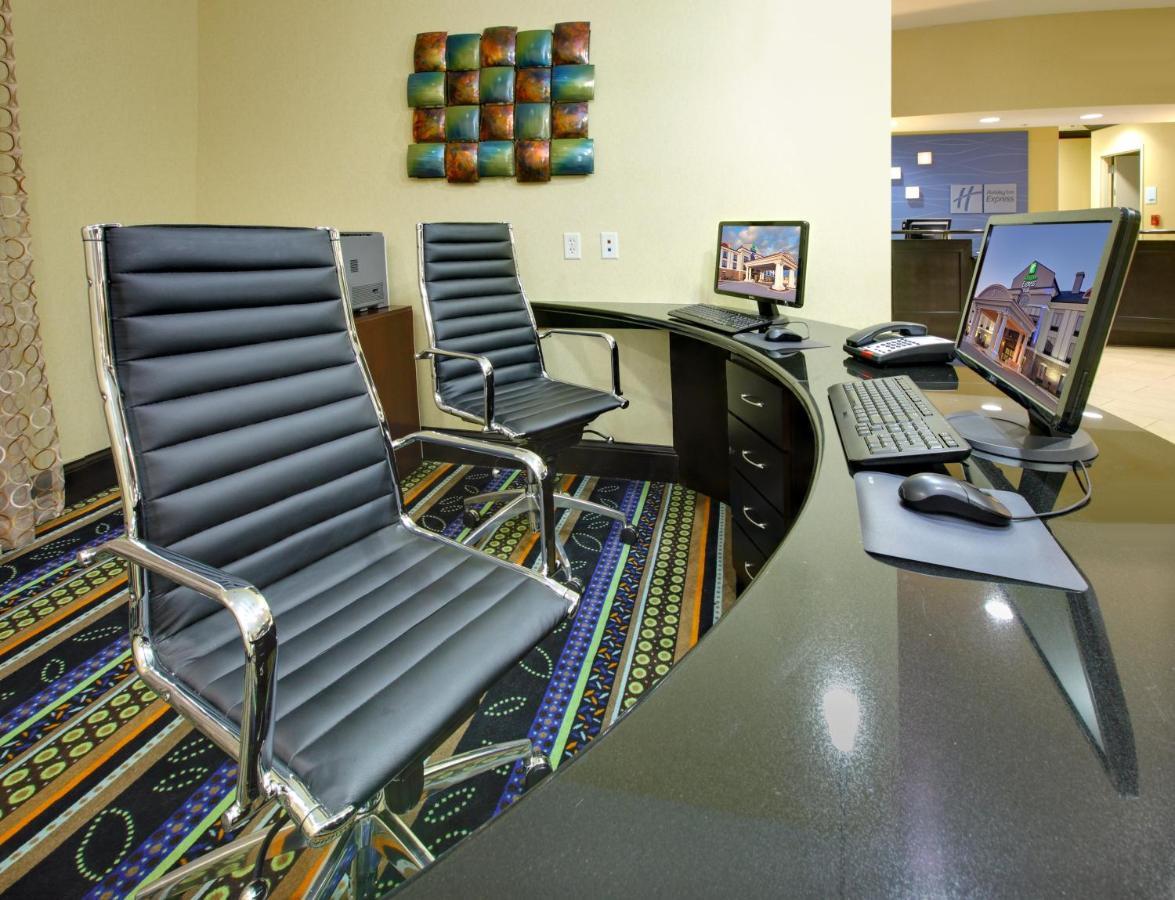 Holiday Inn Express & Suites Covington By Ihg Bagian luar foto