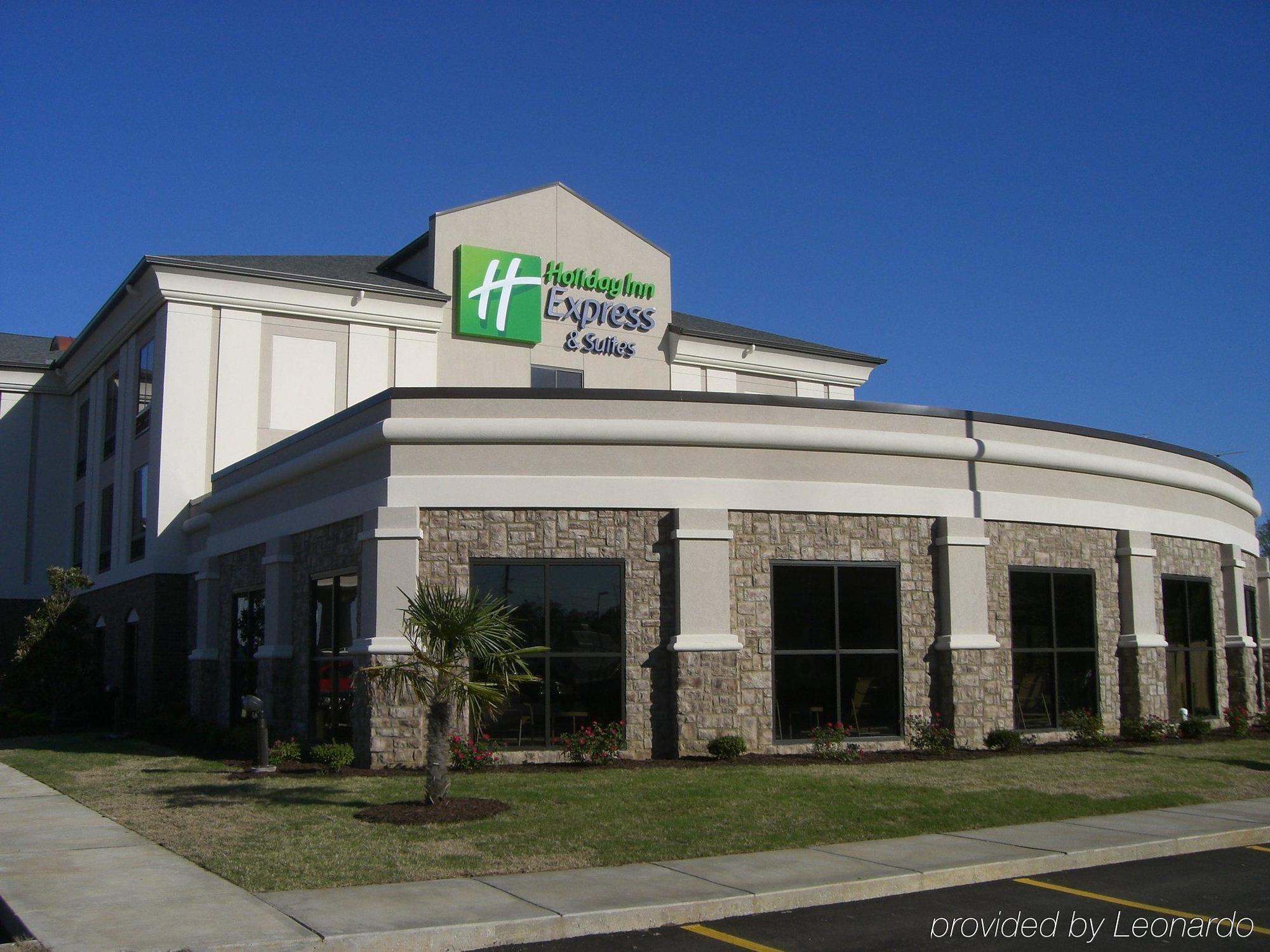 Holiday Inn Express & Suites Covington By Ihg Bagian luar foto