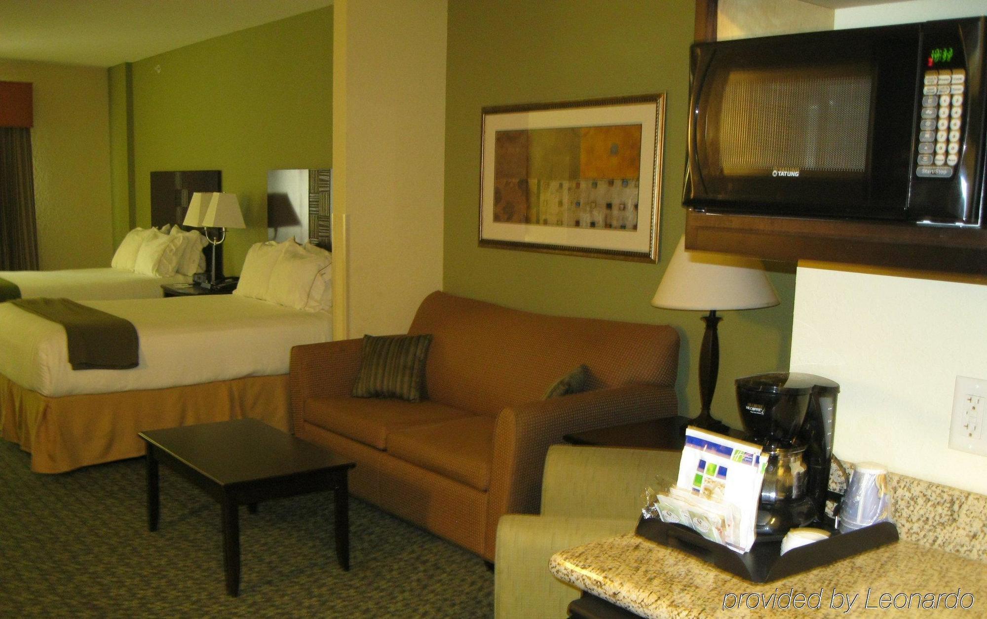 Holiday Inn Express & Suites Covington, An Ihg Hotel Bagian luar foto