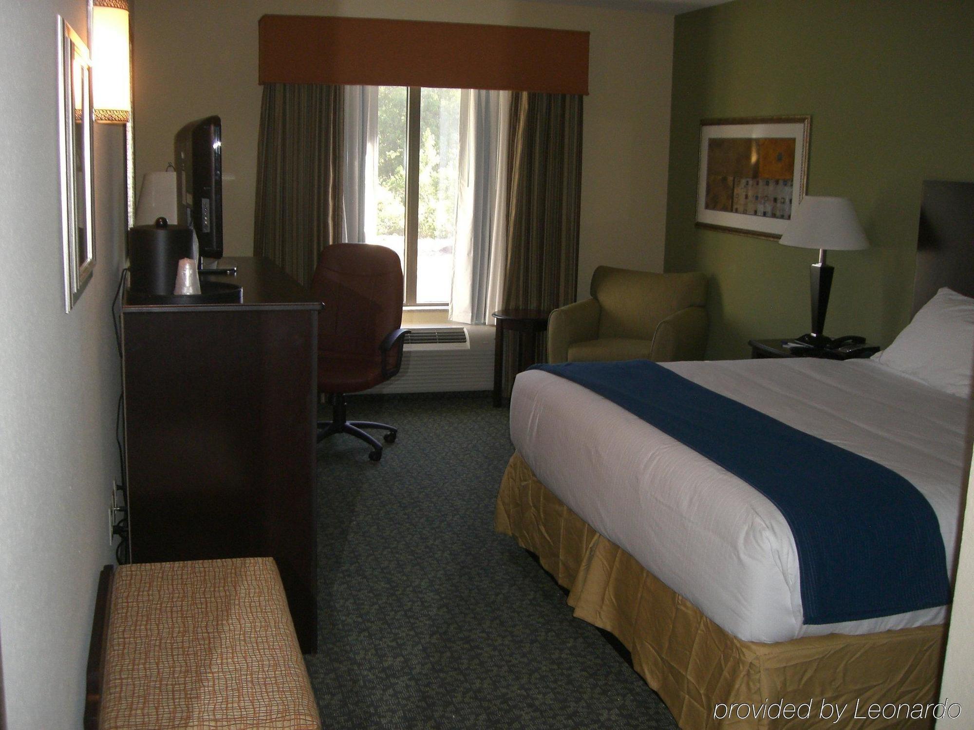 Holiday Inn Express & Suites Covington By Ihg Bagian luar foto