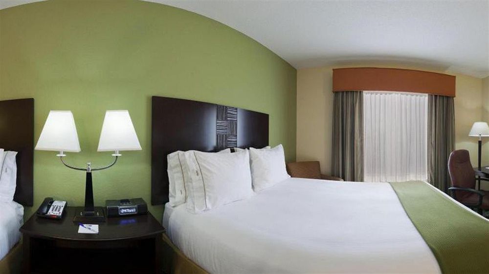 Holiday Inn Express & Suites Covington By Ihg Bagian luar foto