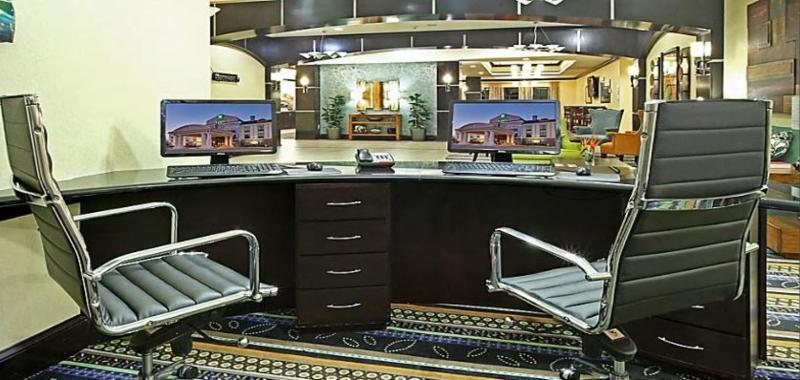 Holiday Inn Express & Suites Covington By Ihg Bagian luar foto