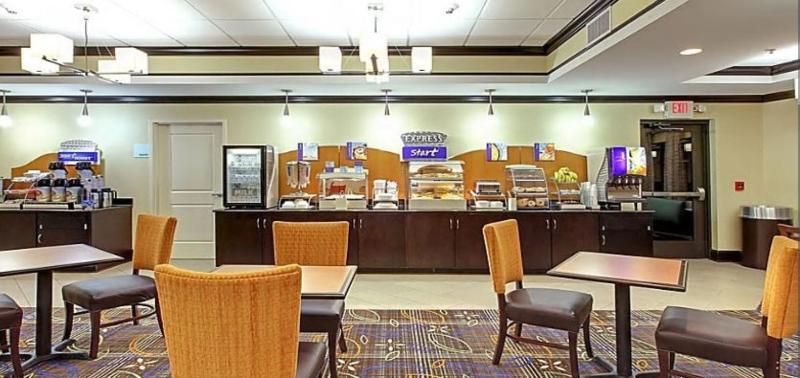 Holiday Inn Express & Suites Covington By Ihg Bagian luar foto
