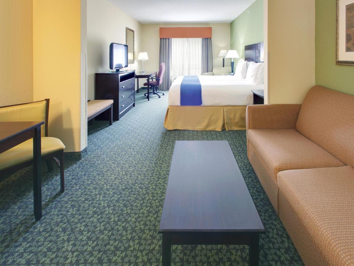 Holiday Inn Express & Suites Covington By Ihg Bagian luar foto